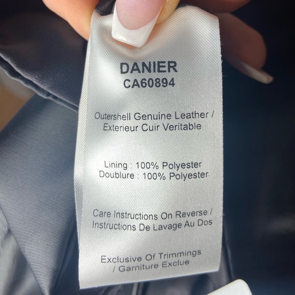 Brand New Danier Black Leather Vest - Picture 10 of 12